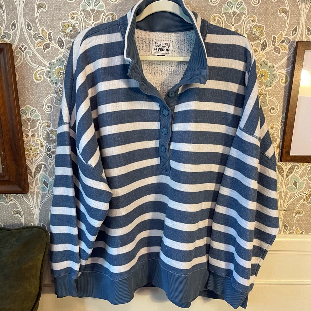 American Eagle Outfitters Big Hug Henley Sweatshirt